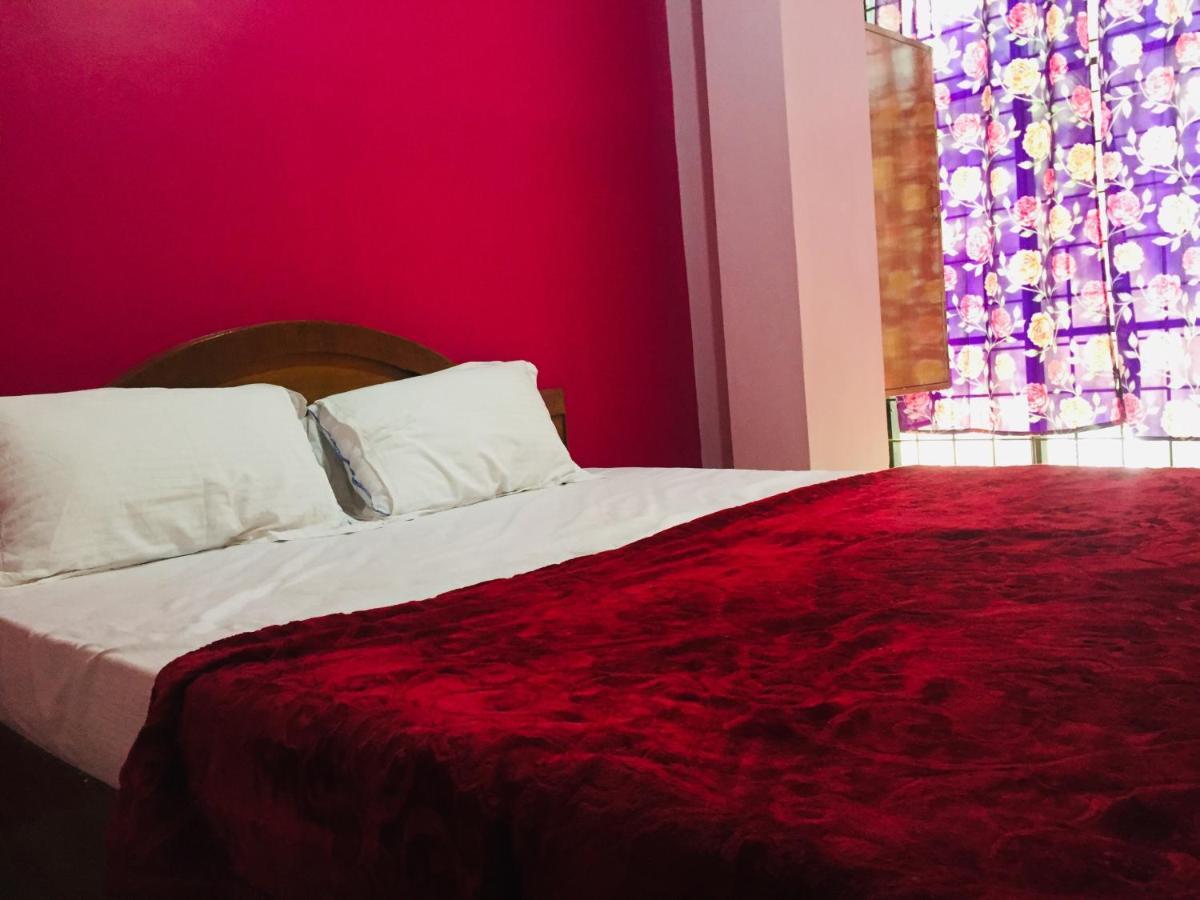 Hotel Nakshatra Ooty Esterno foto
