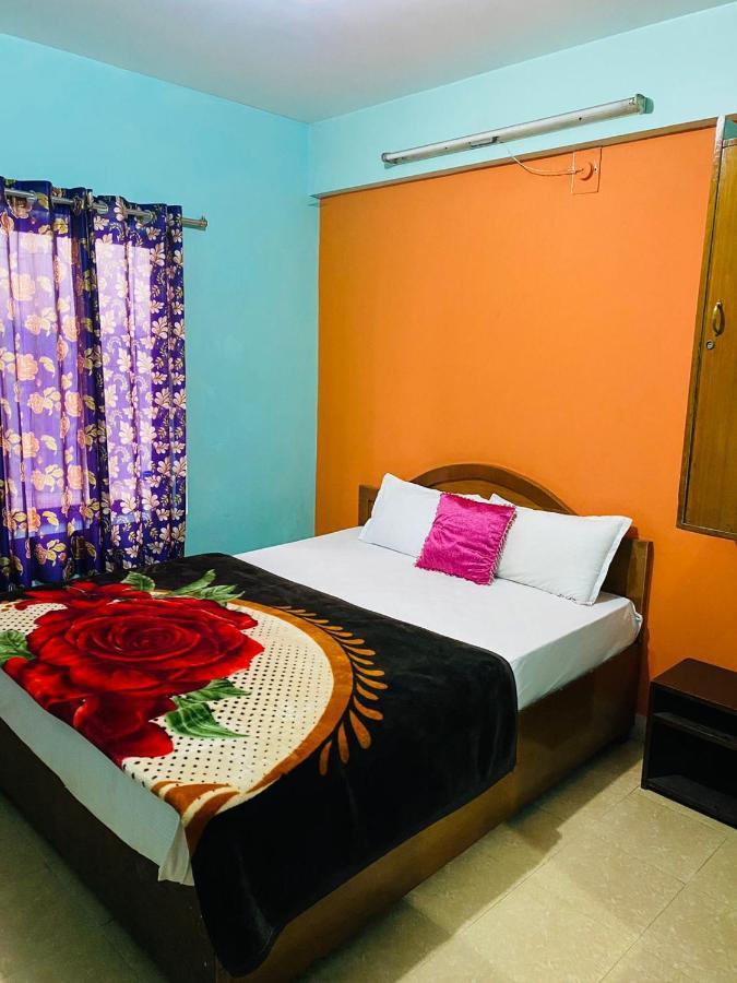 Hotel Nakshatra Ooty Esterno foto
