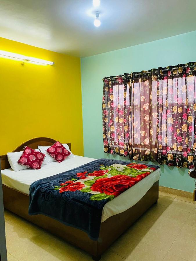 Hotel Nakshatra Ooty Esterno foto