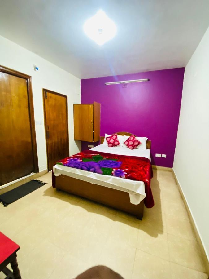 Hotel Nakshatra Ooty Esterno foto