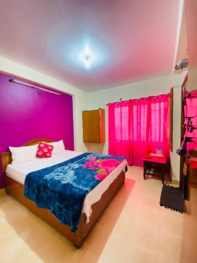 Hotel Nakshatra Ooty Esterno foto